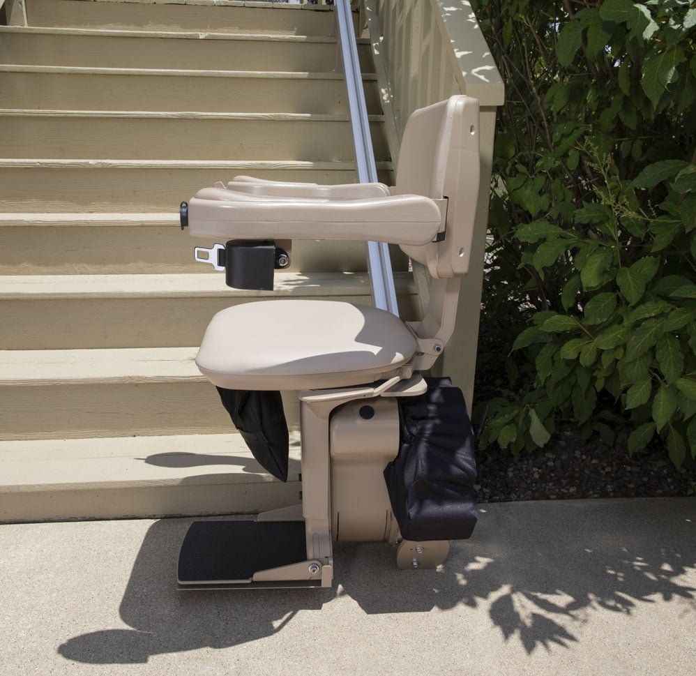 house-of-mobility-essential-chairlifts-gallery-001