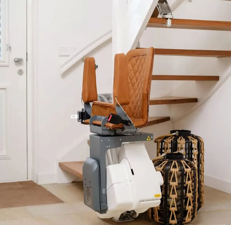Wheelchair platform stairlift