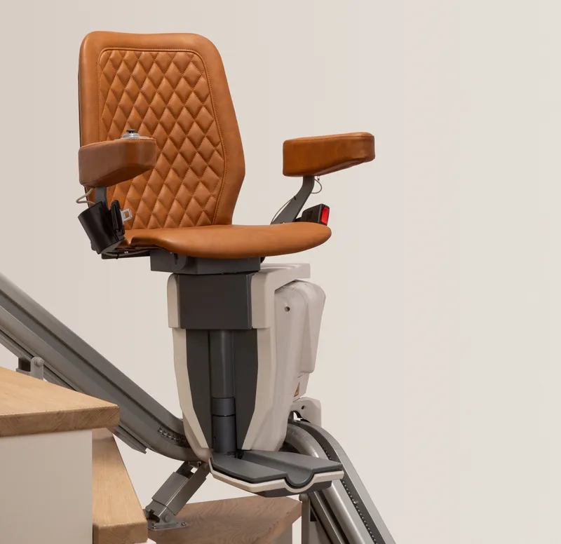 UP Apex stairlift on stairs that turn